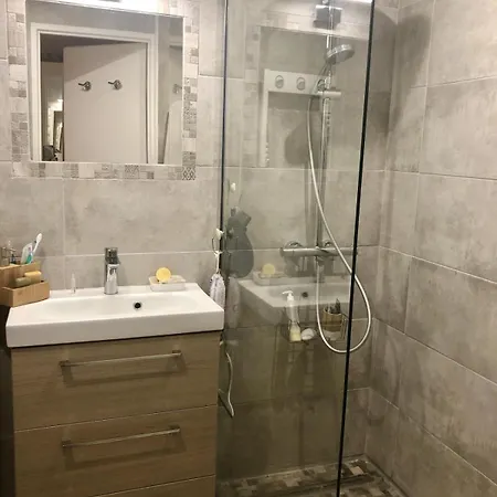 Апартаменты 3 Etoiles - Parking - Wifi - Clim - Piscine *