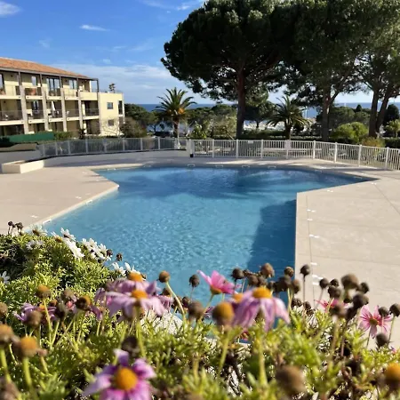 Апартаменты 3 Etoiles - Parking - Wifi - Clim - Piscine *
